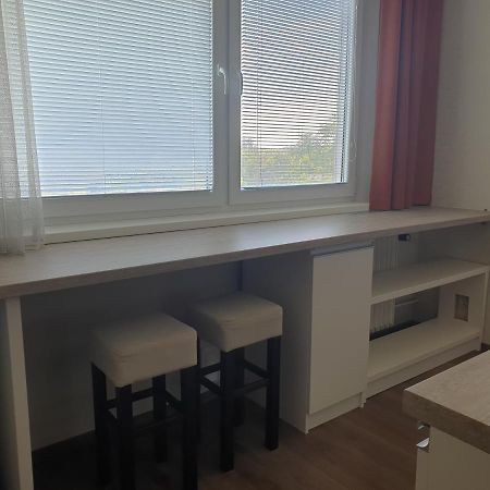 Apartman Valentin Appartamento Komárno Esterno foto